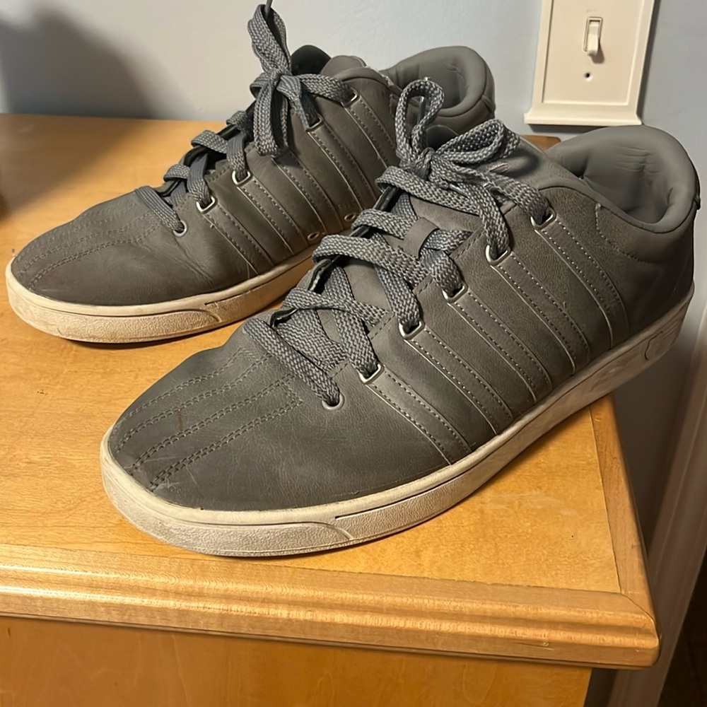 Kswiss built in insole shoes